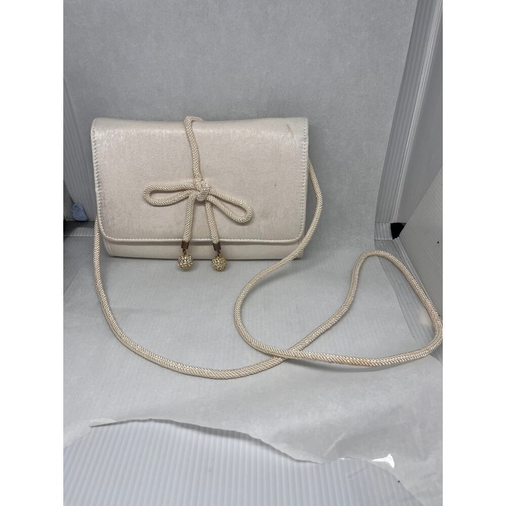 Vintage Silvery White Susan Gail Evening Bag - Picture 7 of 8